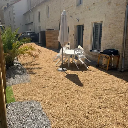 Petite Maison 펜션 Saint-Hilaire-la-Palud