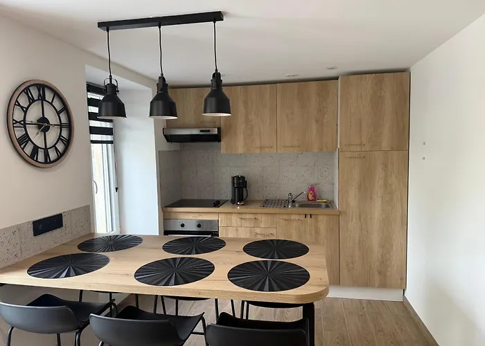 Petite Maison Saint-Hilaire-la-Palud